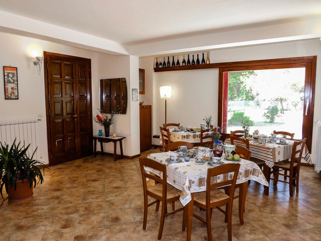 B&B Il Pizzagiallo Massa Martana Buitenkant foto