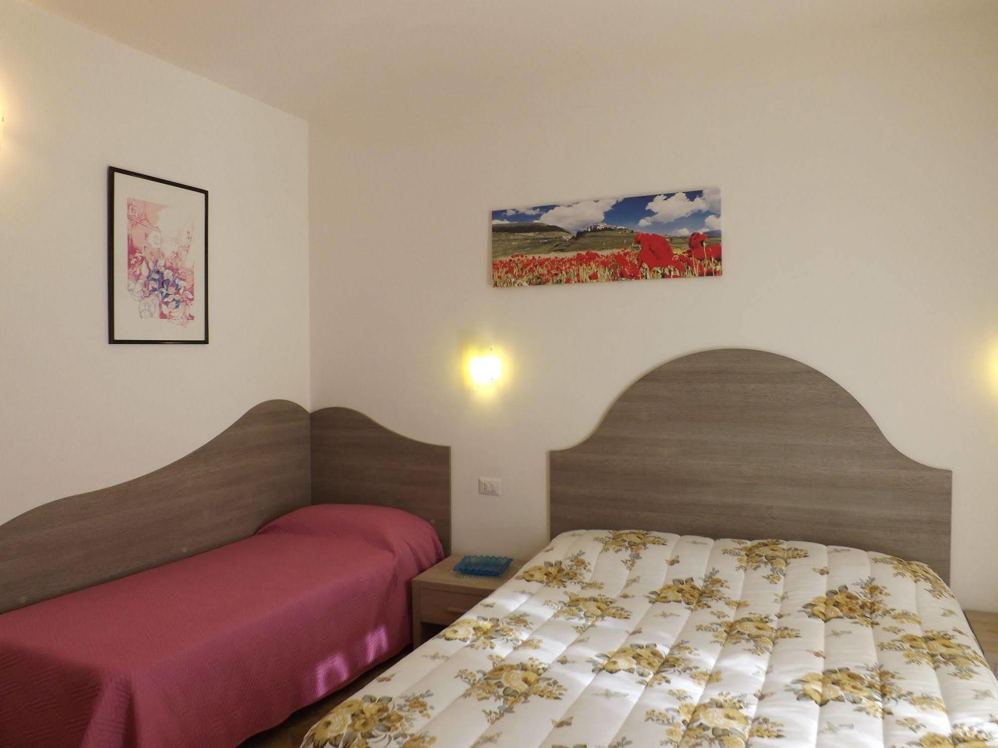 B&B Il Pizzagiallo Massa Martana Buitenkant foto