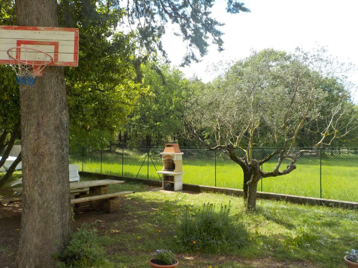 B&B Il Pizzagiallo Massa Martana Buitenkant foto
